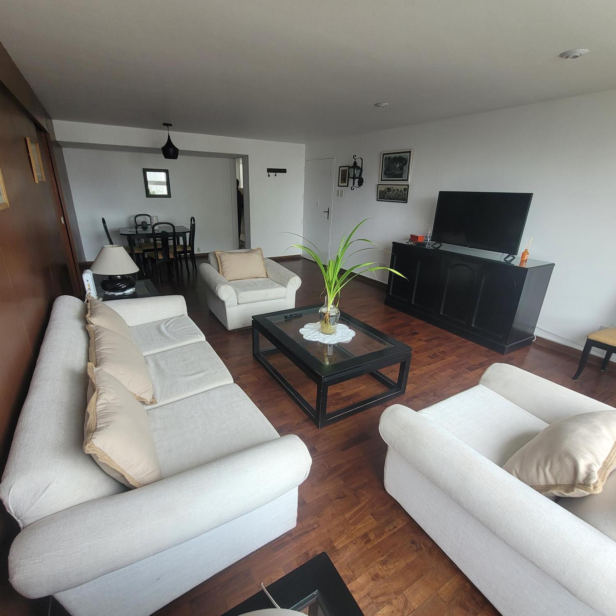 The Guest House 1 At The Booming Center Of Miraflores, Lima - Peru Esterno foto