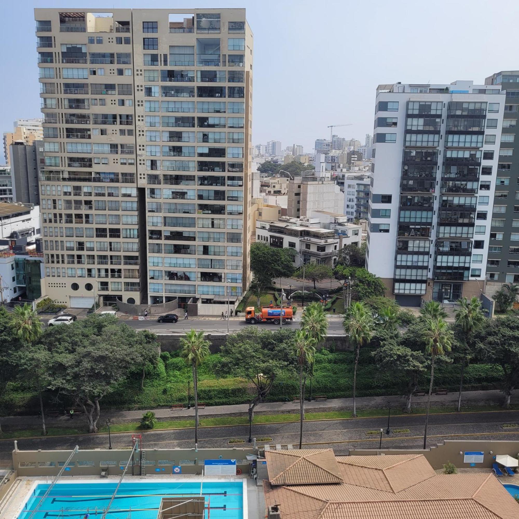 The Guest House 1 At The Booming Center Of Miraflores, Lima - Peru Esterno foto