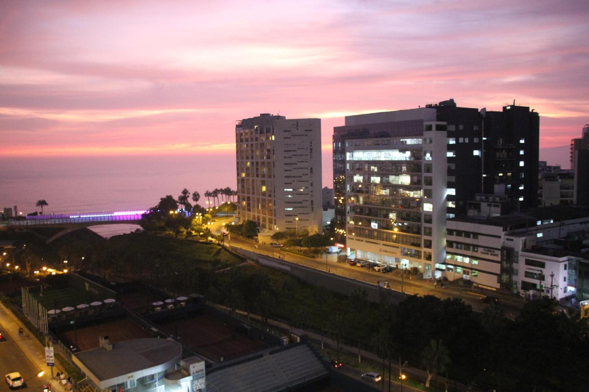 The Guest House 1 At The Booming Center Of Miraflores, Lima - Peru Esterno foto